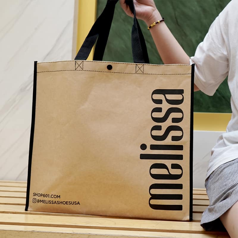 shopping bags with logos (13)