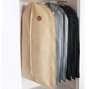 figure 5 are garment bags good for clothes